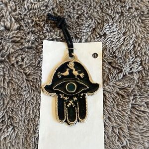 Hamsa pendant *New*